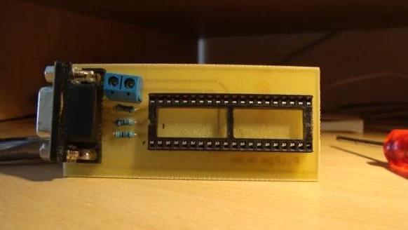 Simple 3 Resistor PIC Programmer