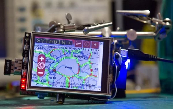 Real-Time traffic state with Raspberry Pi in your car