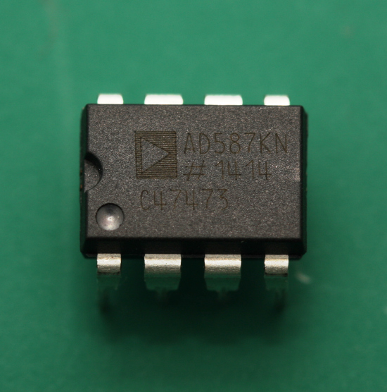 Analog Devices AD587 10V Reference