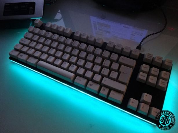 HacKeyboard, a mechanical keyboard built from scratch