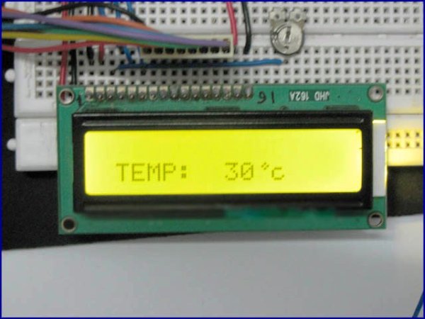 Temperature sensor using PIC16F877A microcontroller