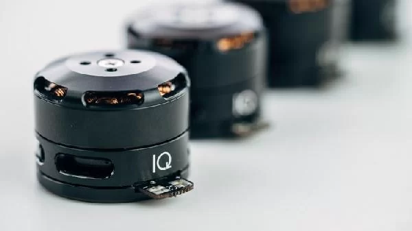 IQ MOTOR MODULE – AN INTEGRATED MOTOR WITH A CLOSED LOOP CONTROLLER AND POSITION SENSOR