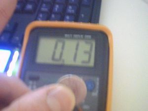 PIC16F877 ADC BATTERY VOLT METER CIRCUIT