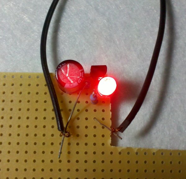 PIC12F675 LED blinking