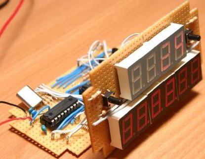 PIC12F675 based digital clock