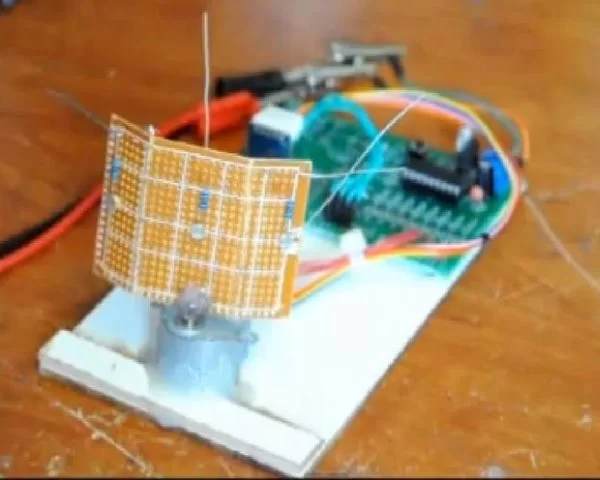 Single-Axis PIC Controlled Solar Tracker DIY Kit