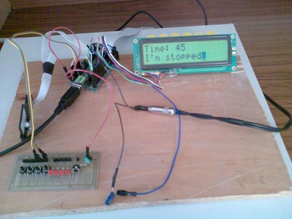 Music player built on microcontroller AT91SAM7S256 with ARM core