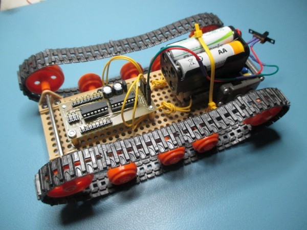 Simple and extensible microprocesor driver for robots