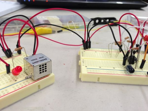Garage car detector without a microcontroller