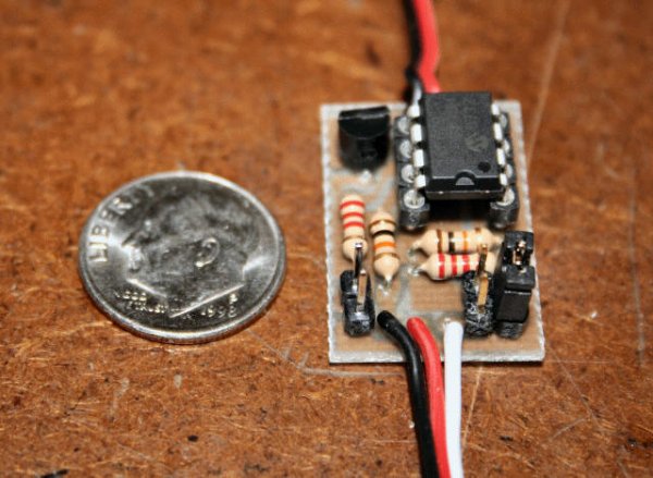 Mini-Beacon miniature programmable LED Flasher that is based around a PIC12F629 microcontroller