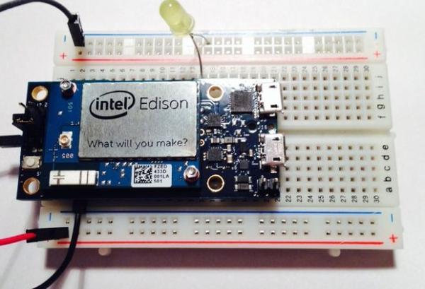CropNext Real Time Monitoring Of Crop Health using Intel Edison