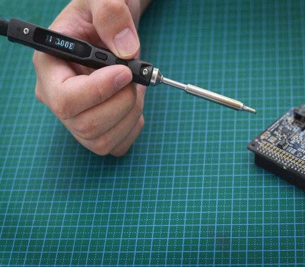 Seeed Studio miniature soldering iron – Review