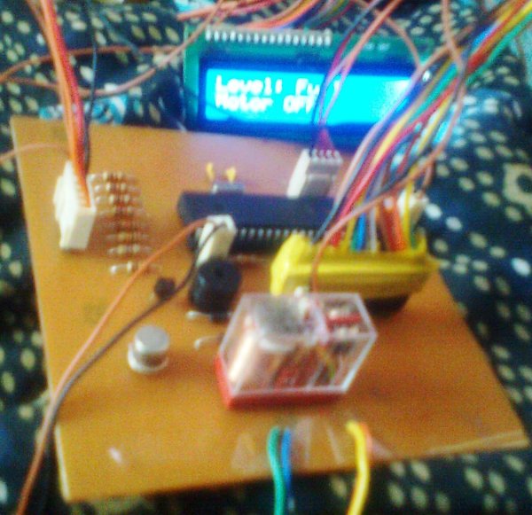 Water Level Indicator and Controller using PIC Microcontroller