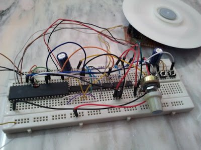 CD-ROM BLDC motor controller using PIC18F4550 and L293D