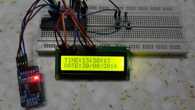 Real time clock calendar with PIC18F4550 and DS3231