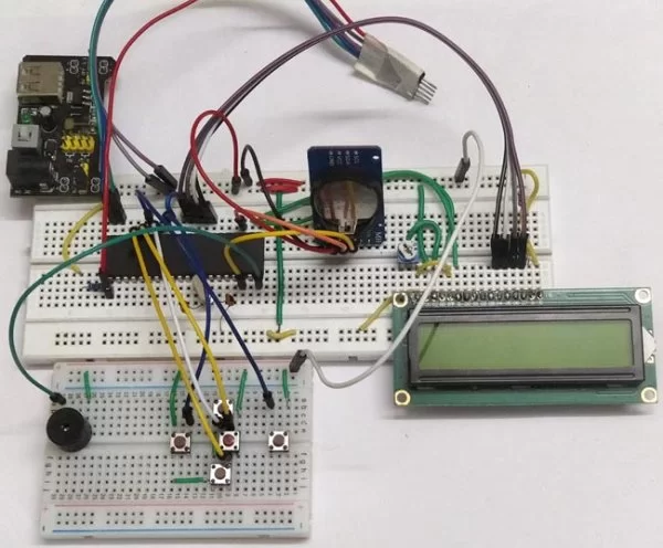 Digital-Alarm-Clock-Circuit-hardware using pic-microcontroller