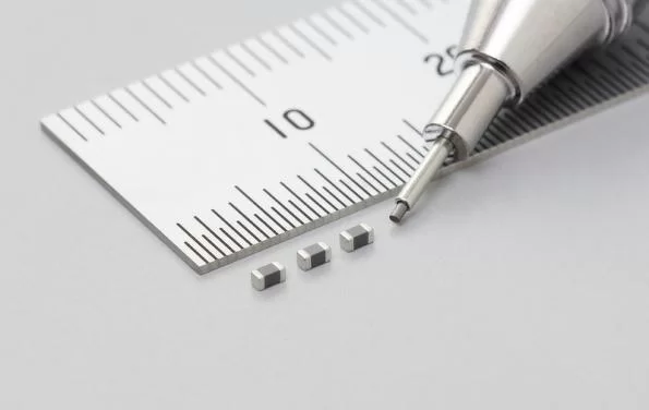 WORLD’S SMALLEST FERRITE CHIP BEADS TARGET AUTOMOTIVE POWER SUPPLY APPLICATION