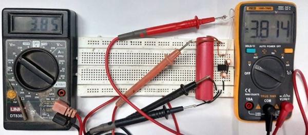 Switched Capacitor Voltage Converter
