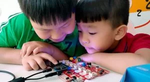 EDUCATIONAL TRAINING AND PROJECT KIT FOR MICRO BIT