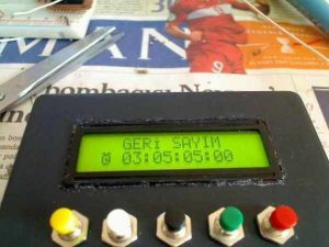 LCD STOPWATCH CIRCUIT DIAGRAMS AND PCB