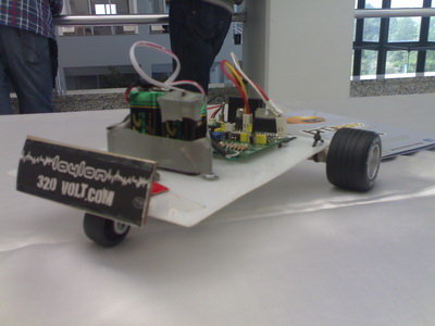 PIC16F628A LINE FOLLOWING ROBOT PROJECT